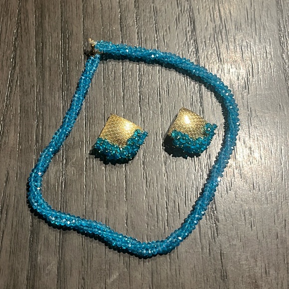 Jewelry - Crystal choker